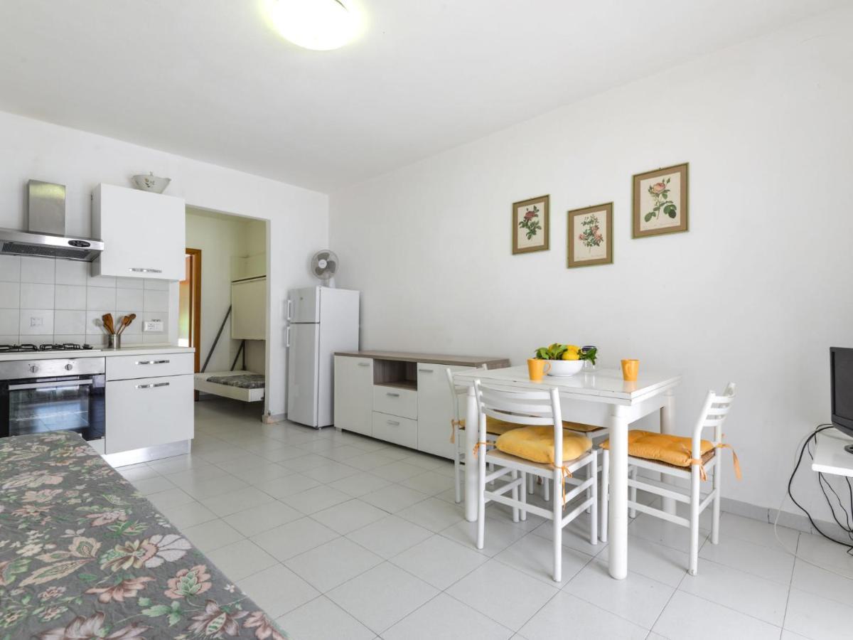 Apartment Cala Rossa-1 By Interhome Nisporto 外观 照片